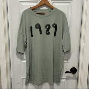Taylor Swift 1989 T-Shirt Short Sleeve Gray Adult Large